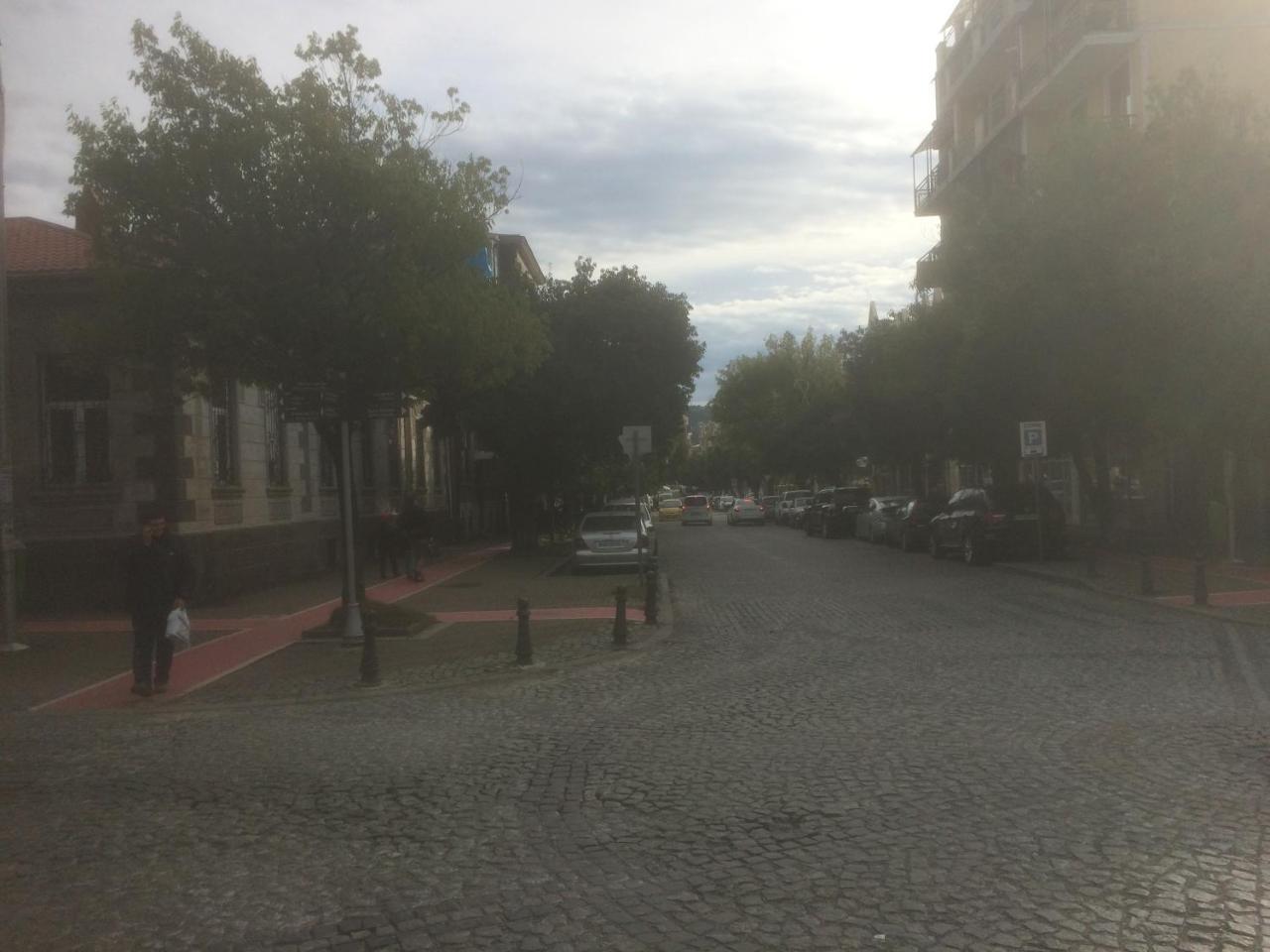 Хостел Mini Батуми Экстерьер фото